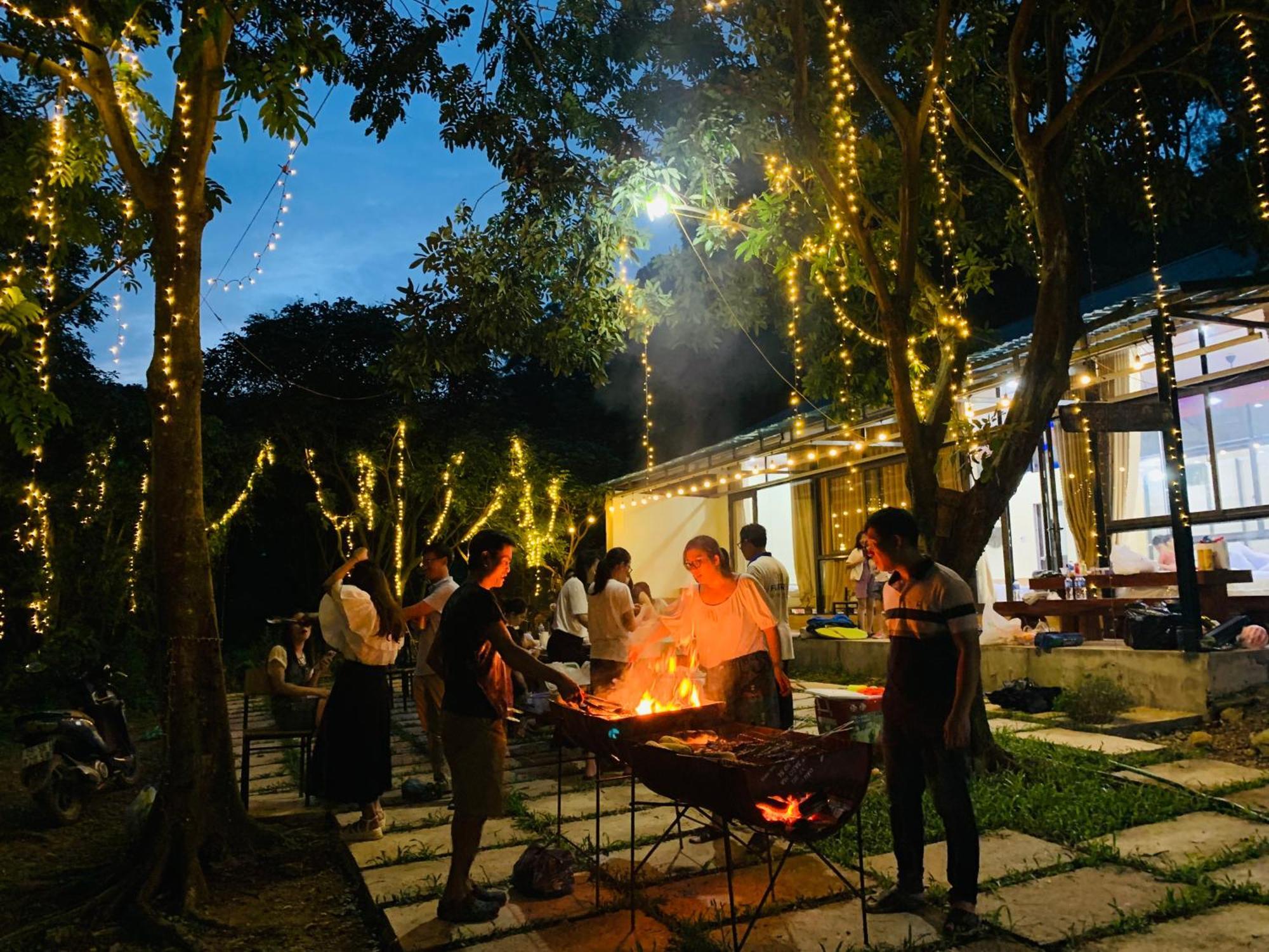 Chu Thien Homestay And Camping Hanoi Eksteriør bilde